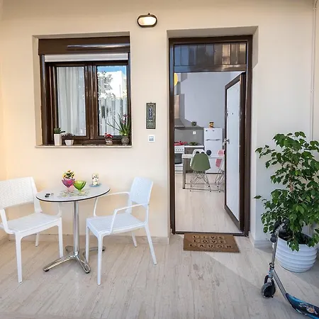 Dimitris-sofia Apartment